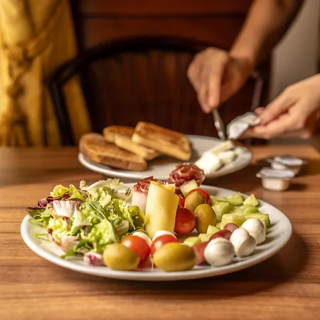 Miami מלון רומא